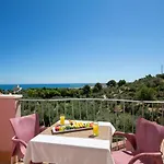 Delle Hotel 4*