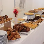 Delle Hotel