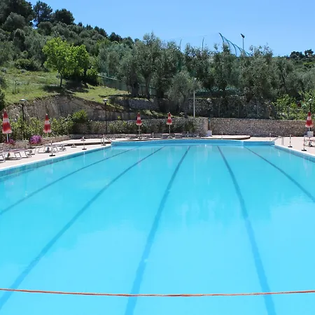 Hotel Delle 4*
