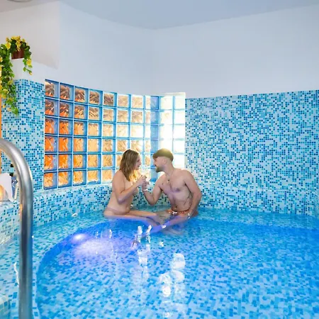 Hotel Delle 4*