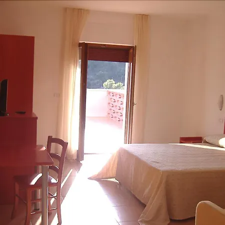Otel Delle 4*